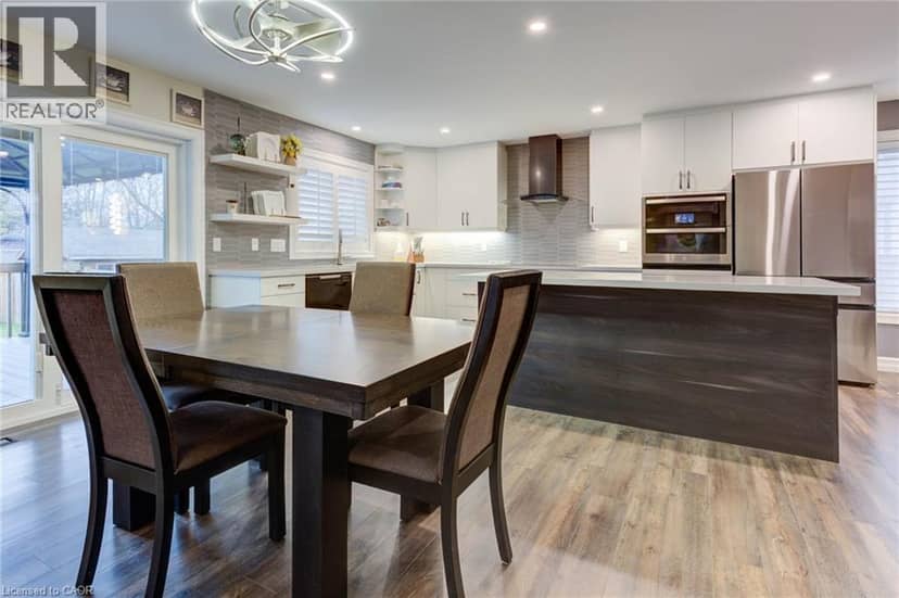 128 SCHMIDT Drive — photo 9 of 27