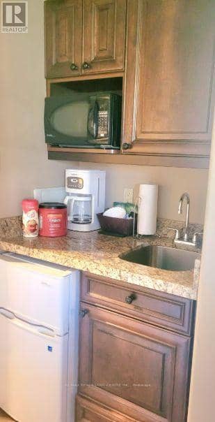 2072 - 90 Highland Drive — photo 17 of 26