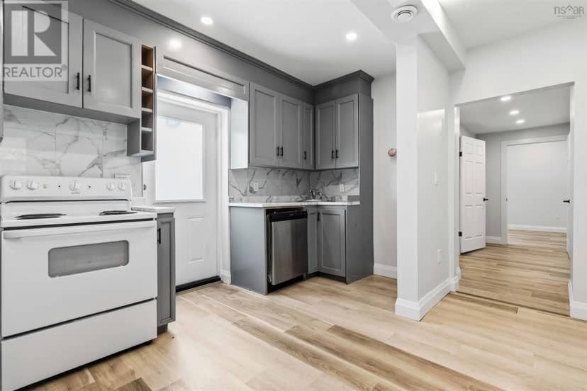 89 St. Phillips Street — photo 19 of 40