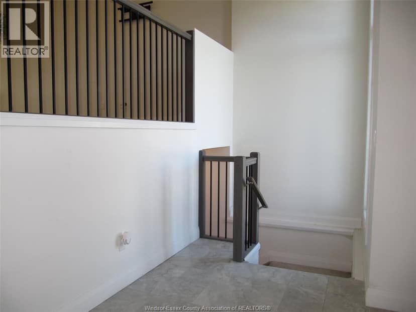 305 Morin Road — photo 3 of 28