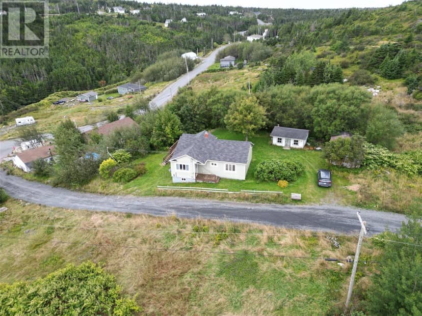 3 Robbins Road — photo 4 of 34