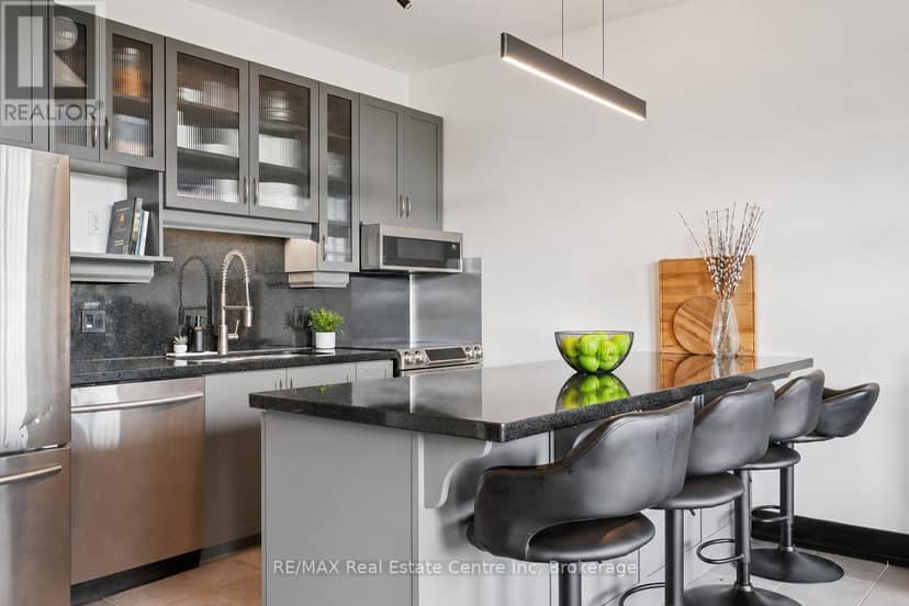 324 - 26 Ontario Street — photo 8 of 31