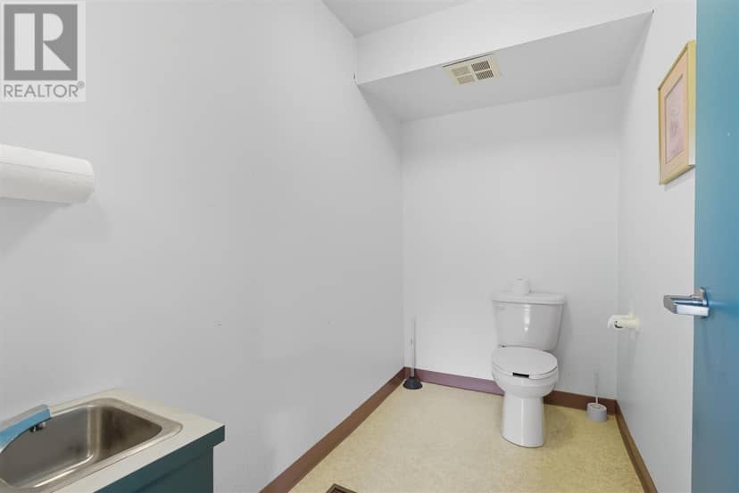 45 Murray ST — photo 15 of 26
