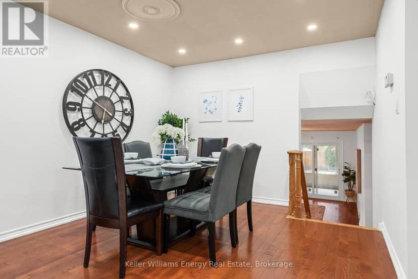 162 Merkley Square, Toronto, photo 5