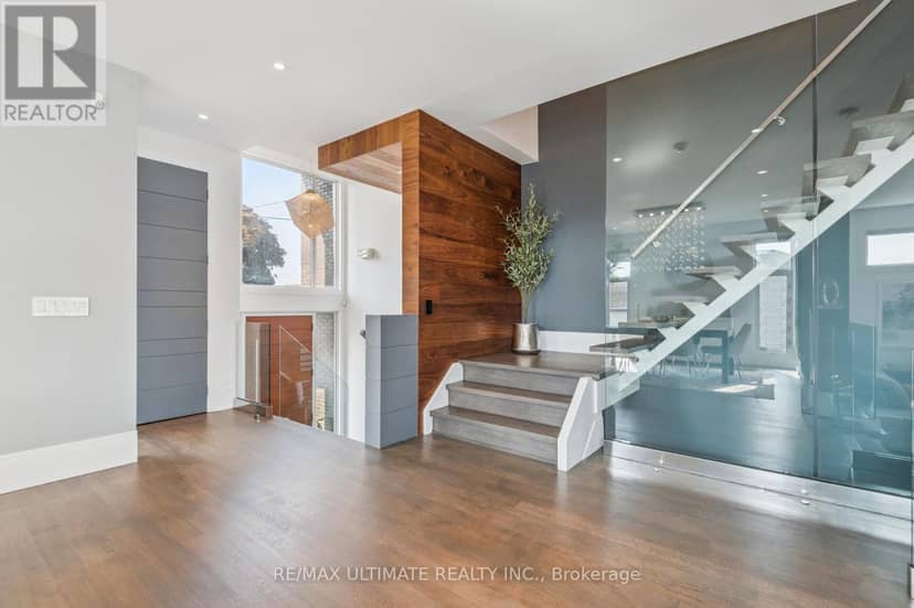 1139 Glengrove Avenue W — photo 18 of 40