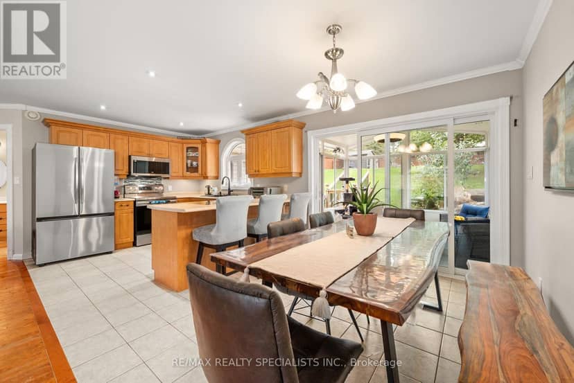 79 Oxford Street — photo 14 of 40