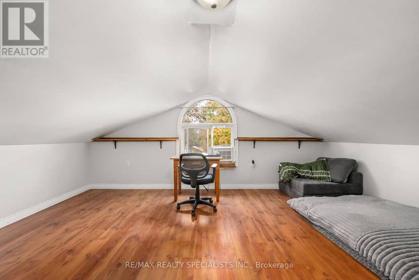 79 Oxford Street — photo 29 of 40