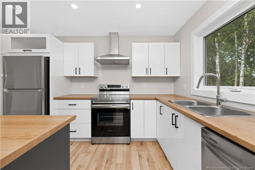 28 de la Colline Street — photo 21 of 40