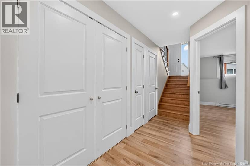 28 de la Colline Street — photo 32 of 40