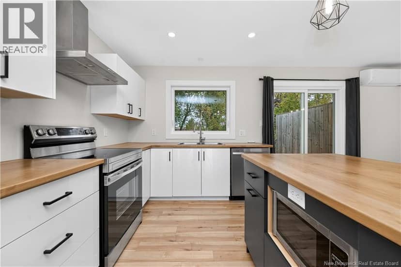 28 de la Colline Street — photo 26 of 40
