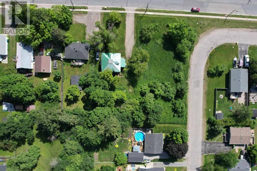 16 Hillside DR — photo 7 of 12