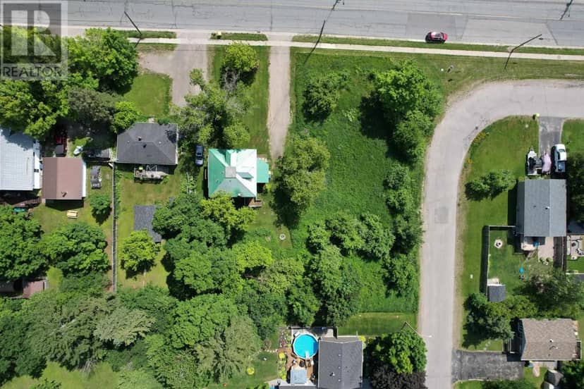 16 Hillside DR — photo 8 of 12