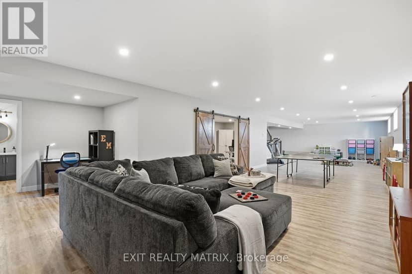1584 Calypso Street — photo 39 of 40