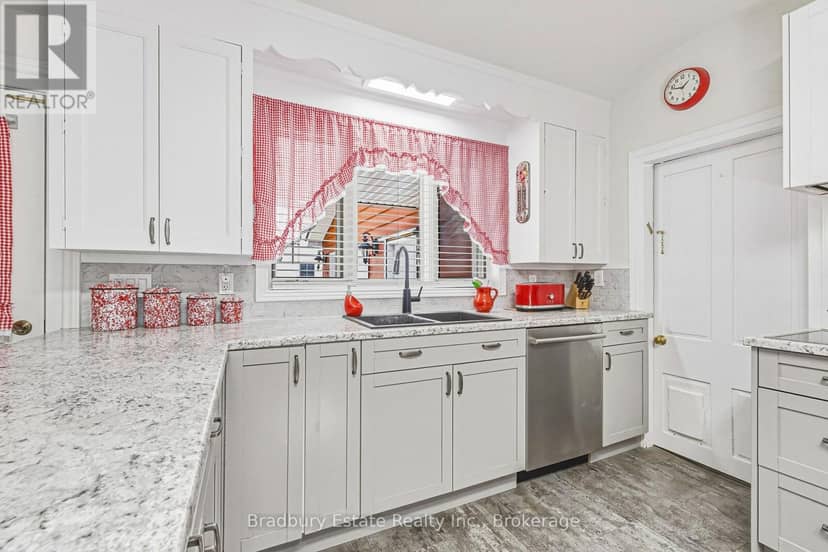 670 Mount Pleasant Road — photo 15 of 40