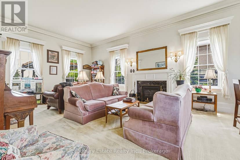 670 Mount Pleasant Road — photo 9 of 40