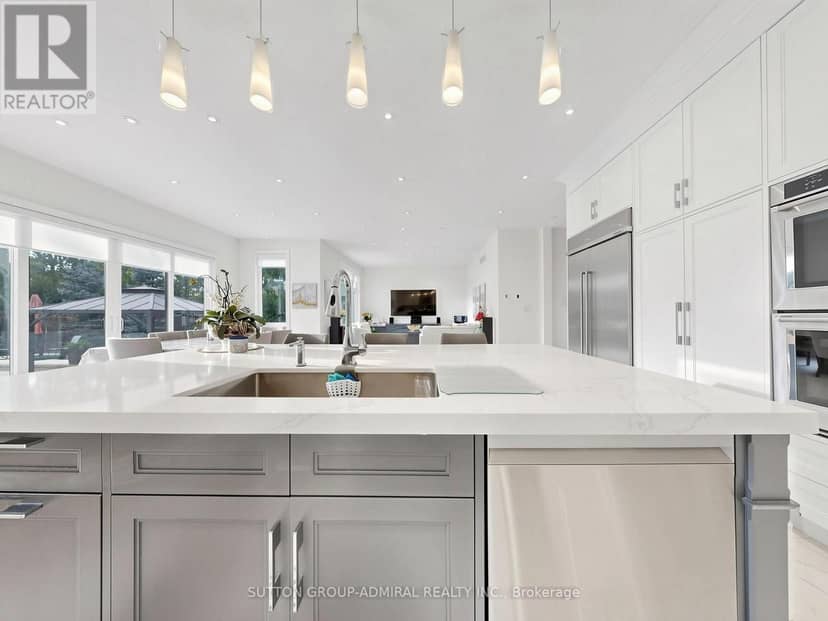18 Dunsmore Gardens — photo 16 of 40