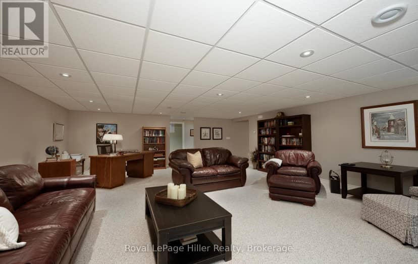 2 Findlay Place — photo 34 of 40