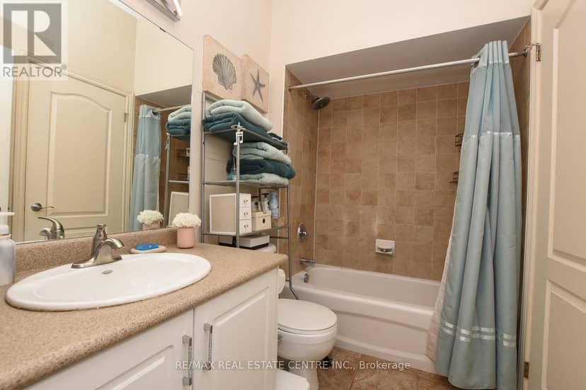 2 - 60 Natalia Avenue — photo 19 of 40