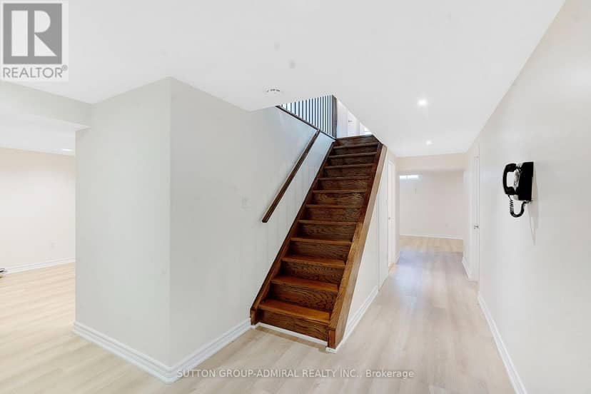26 Albery Crescent — photo 38 of 40