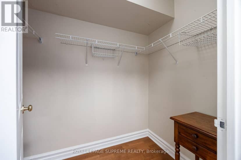 204 - 221 Robinson Street E — photo 20 of 25
