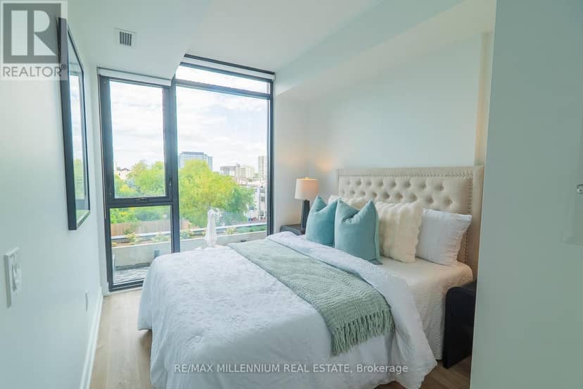 330 - 3009 Novar Road — photo 13 of 33