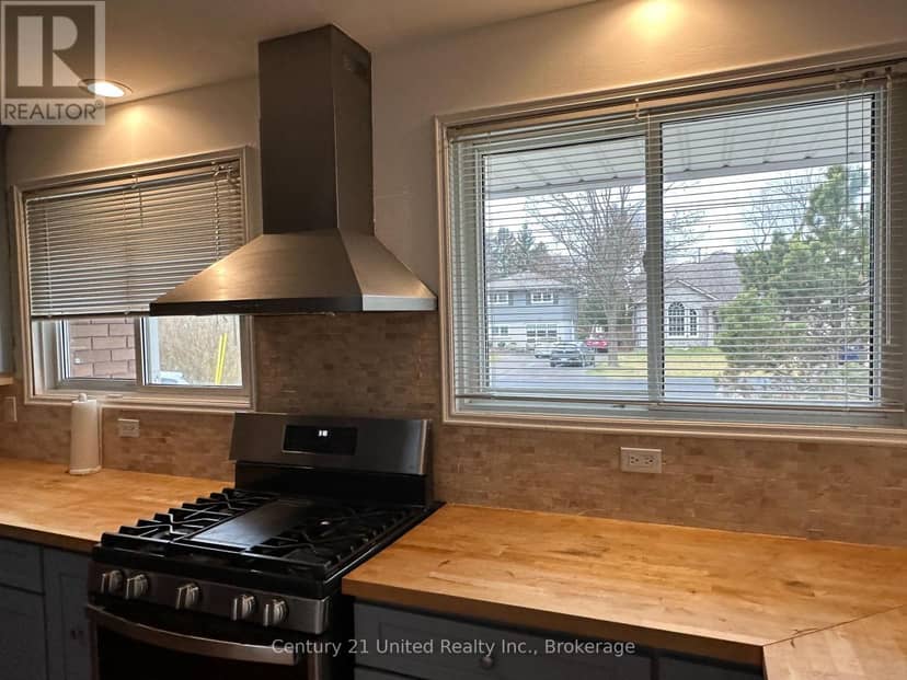 44 Hamilton Avenue — photo 14 of 40