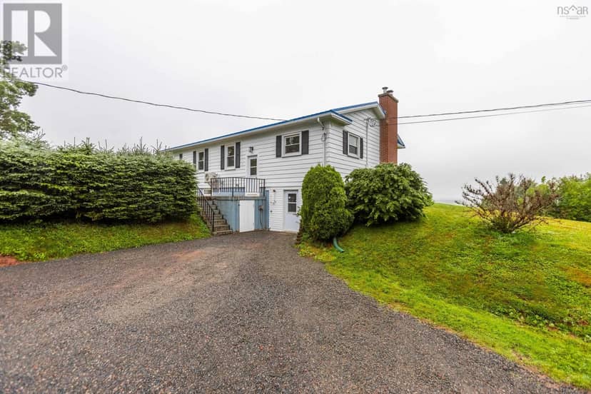 18785 Highway 2, Fenwick, photo 5