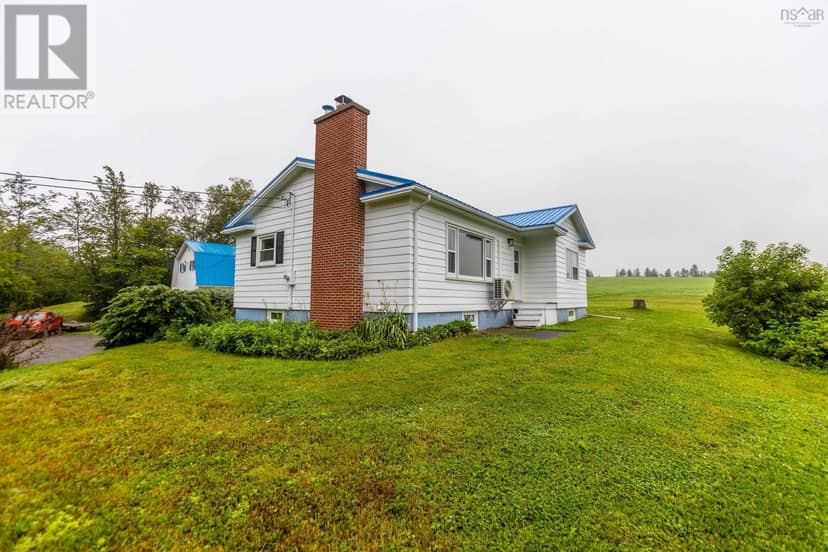 18785 Highway 2, Fenwick, photo 7