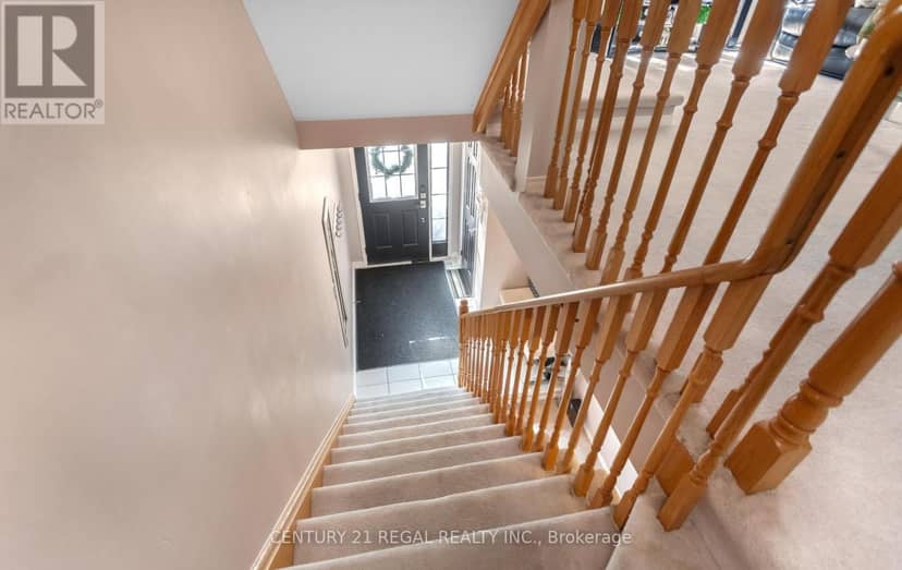 347 Aspendale Crescent — photo 4 of 27