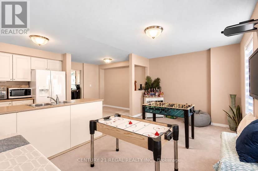 347 Aspendale Crescent — photo 5 of 27