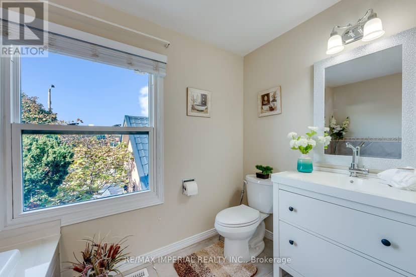 301 Kingsbridge Garden Circle — photo 33 of 40