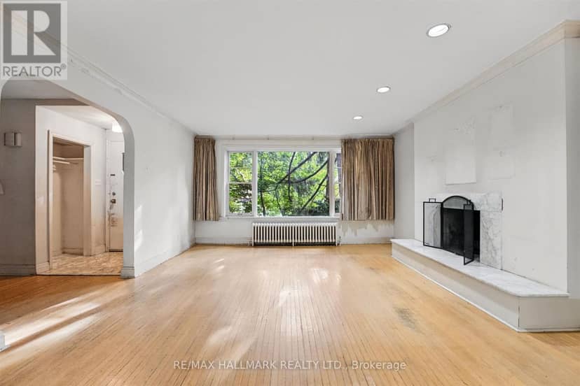 171 Old Yonge Street — photo 8 of 27