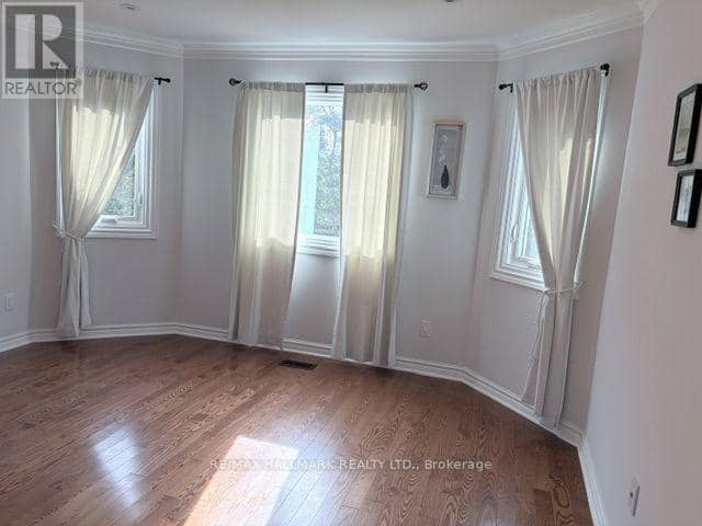 11 Sleepy Hollow Lane — photo 35 of 40