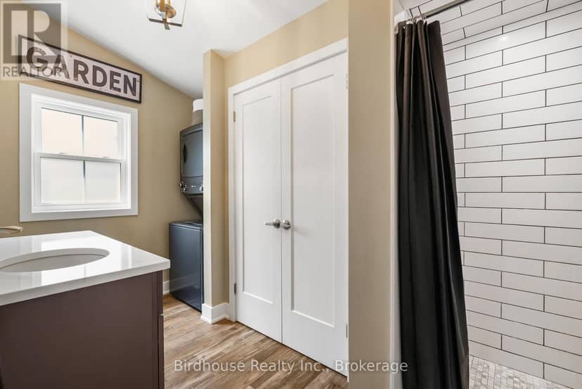 29 Goodman Road — photo 16 of 40