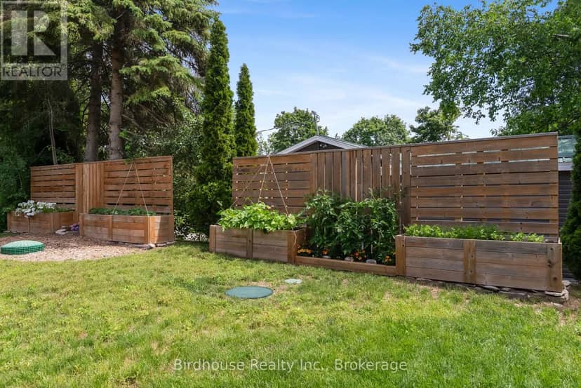 29 Goodman Road — photo 27 of 40