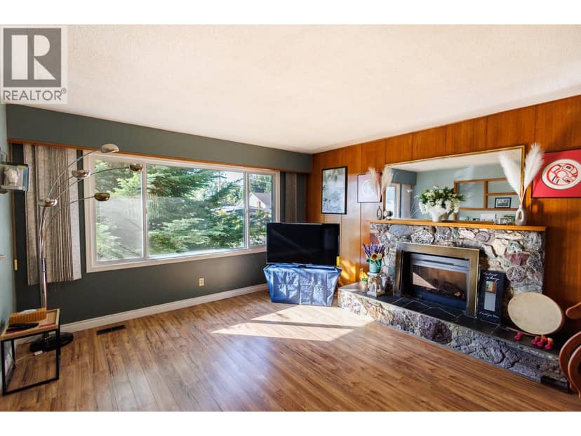 4726 SOUCIE AVENUE, Terrace, photo 2
