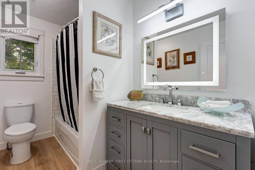 25 Robert Road — photo 13 of 27