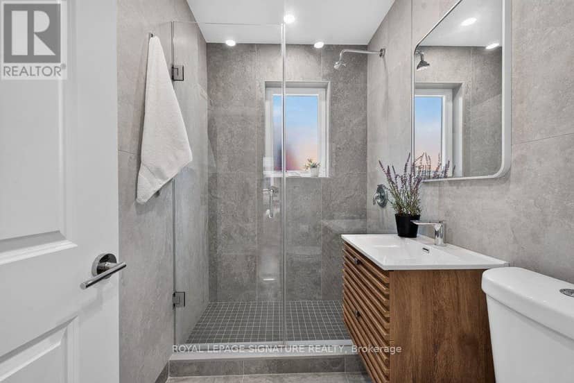 24 Glenshaw Crescent — photo 26 of 40
