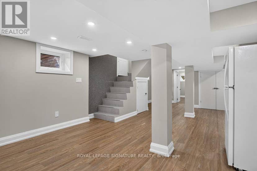 24 Glenshaw Crescent — photo 28 of 40