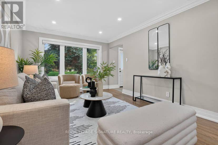 24 Glenshaw Crescent, Toronto, photo 8