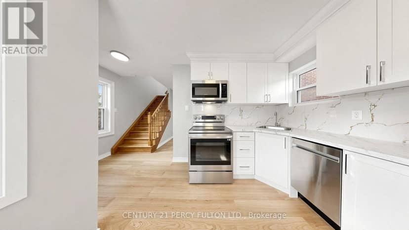 18 Tipton Crescent — photo 11 of 40