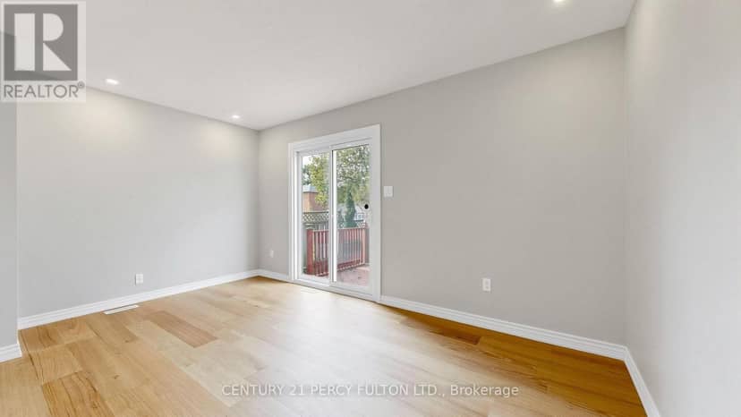 18 Tipton Crescent — photo 5 of 40
