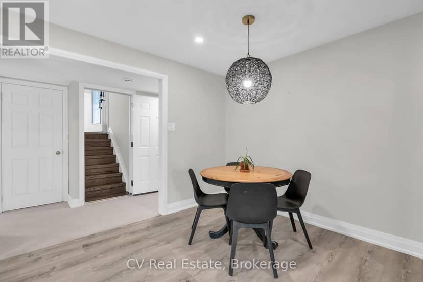 22 Baycrest Drive — photo 27 of 40