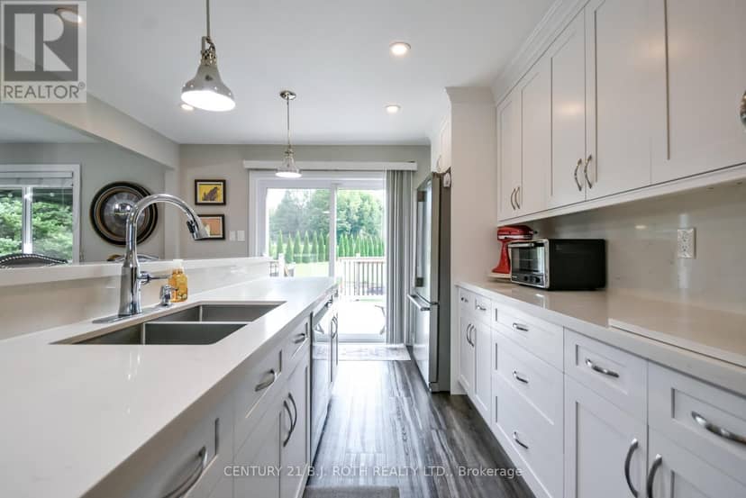 7 Orsi Drive — photo 11 of 40