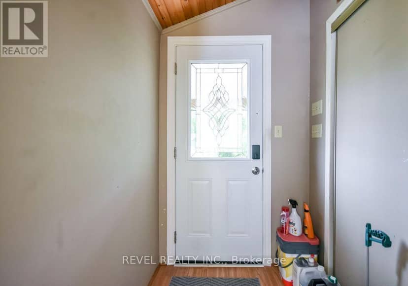 10923 Provincial Hwy 11 Highway, Severn, photo 3