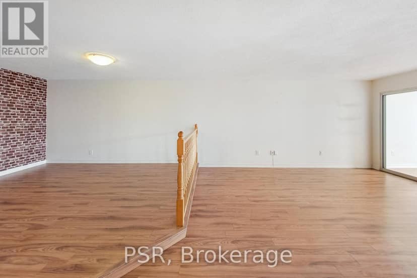 510 - 65 Scadding Avenue — photo 10 of 40