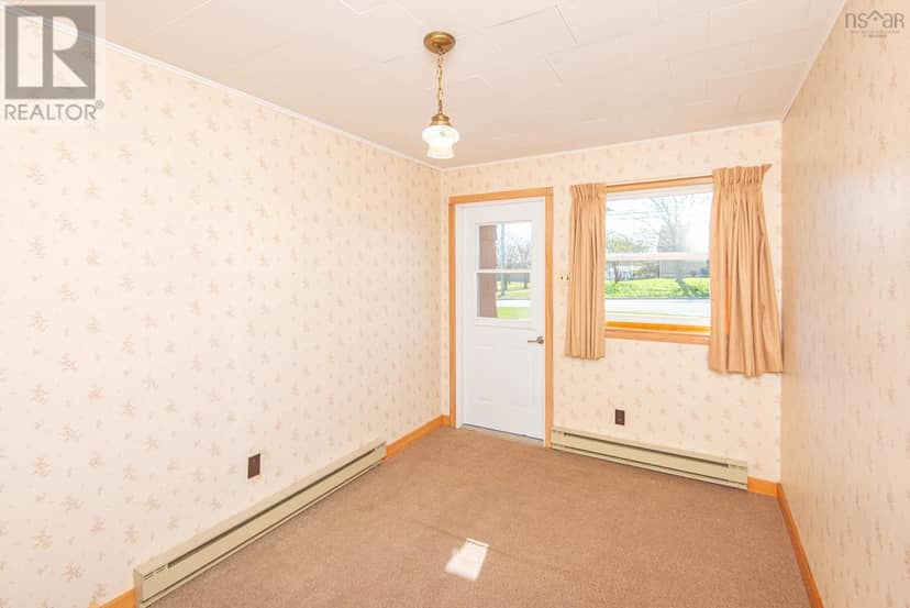 9735 Highway 1 — photo 13 of 40