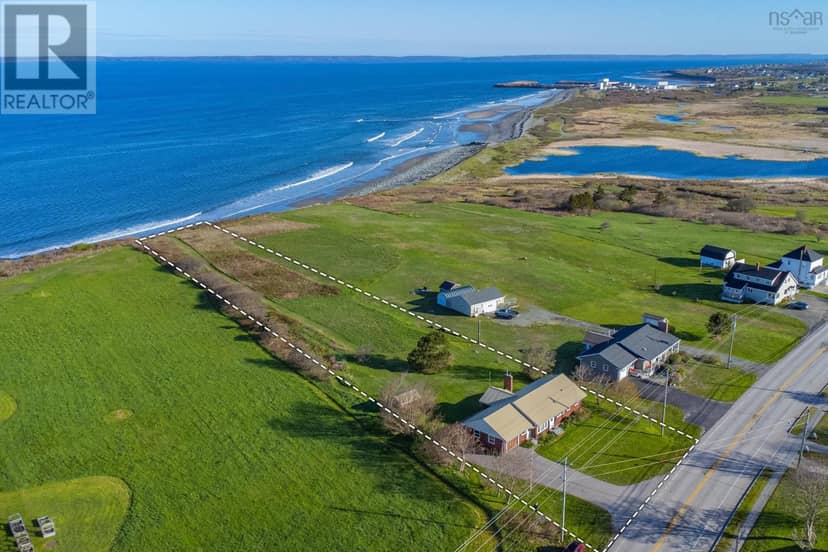 9735 Highway 1 — photo 4 of 40