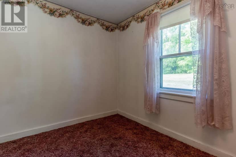 386 Greenland Road — photo 25 of 40