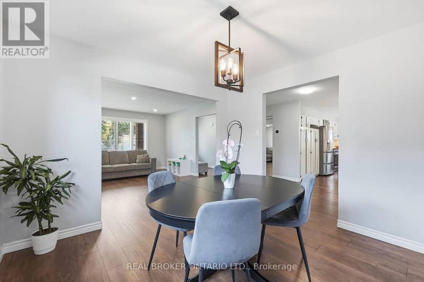 60 Ebydale Drive — photo 10 of 40